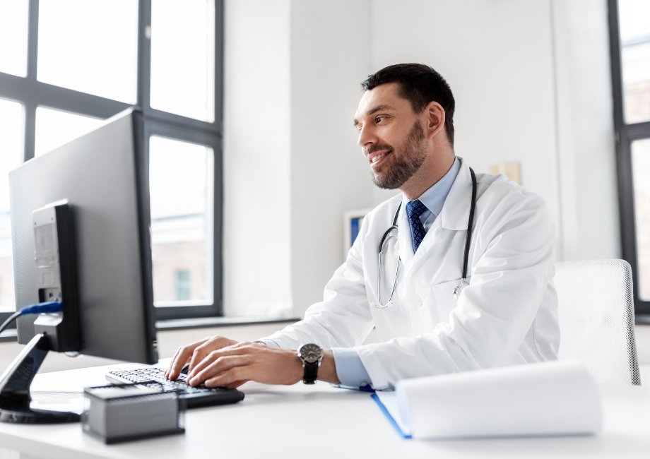 Medicinal cannabis doctor processing information on the CanView platform for prescribing cbd products 